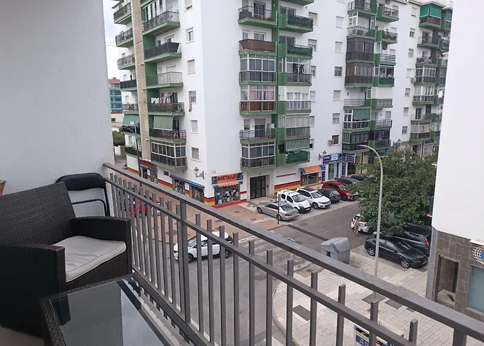 アパート Fantastico Piso En El Centro 2°linea De Playa エステポナ